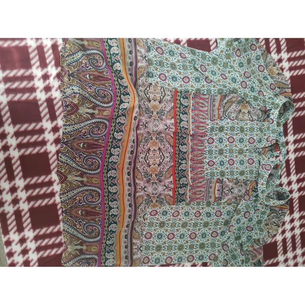 Roz & Ali Woman 2X Boho Paisley Print‎ Blouse Keyhole Neck Lightweight